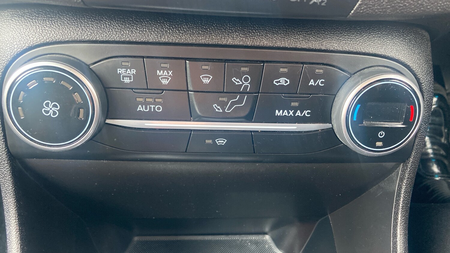 Used Ford Fiesta 2018 for sale - 77207374: Photo 28