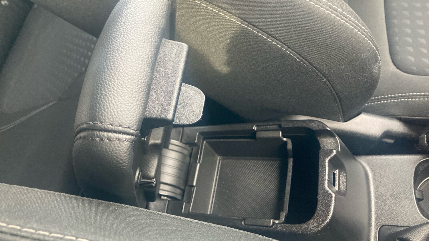 Used Ford Fiesta 2018 for sale - 77207374: Photo 32