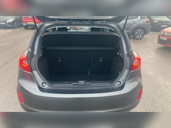 Used Ford Fiesta 2018 for sale - 77207374: Photo