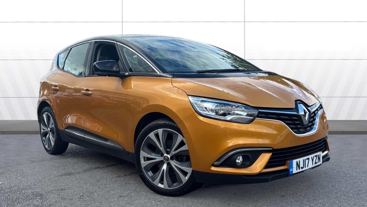 Used Renault Scenic 2017 for sale - 76193058: Photo 1