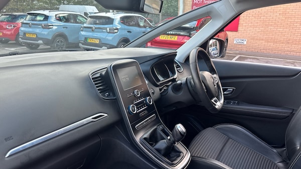 Used Renault Scenic 2017 for sale - 76193058: Photo 9