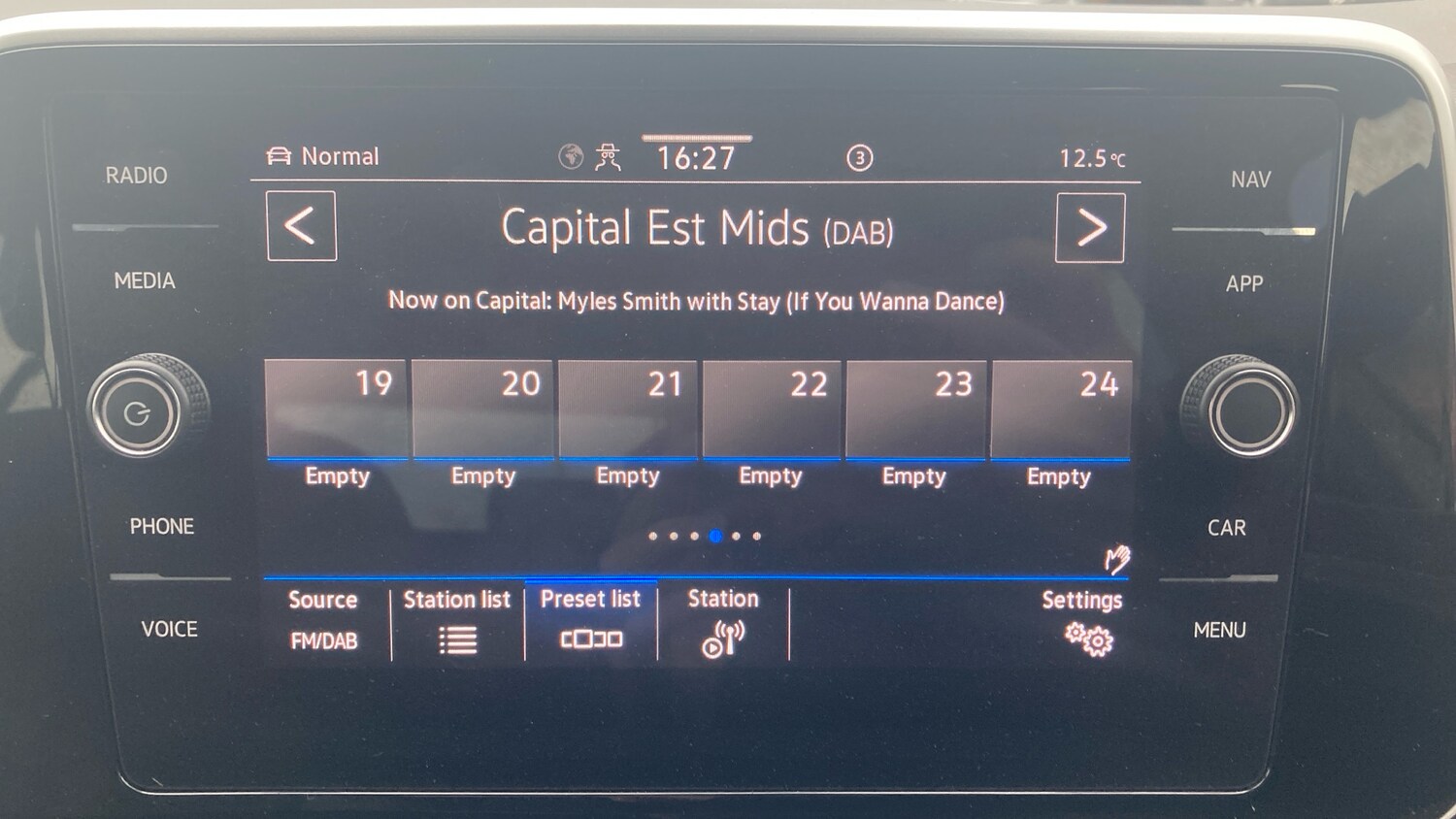 Used Volkswagen T-Roc 2022 for sale - 78144199: Photo 21