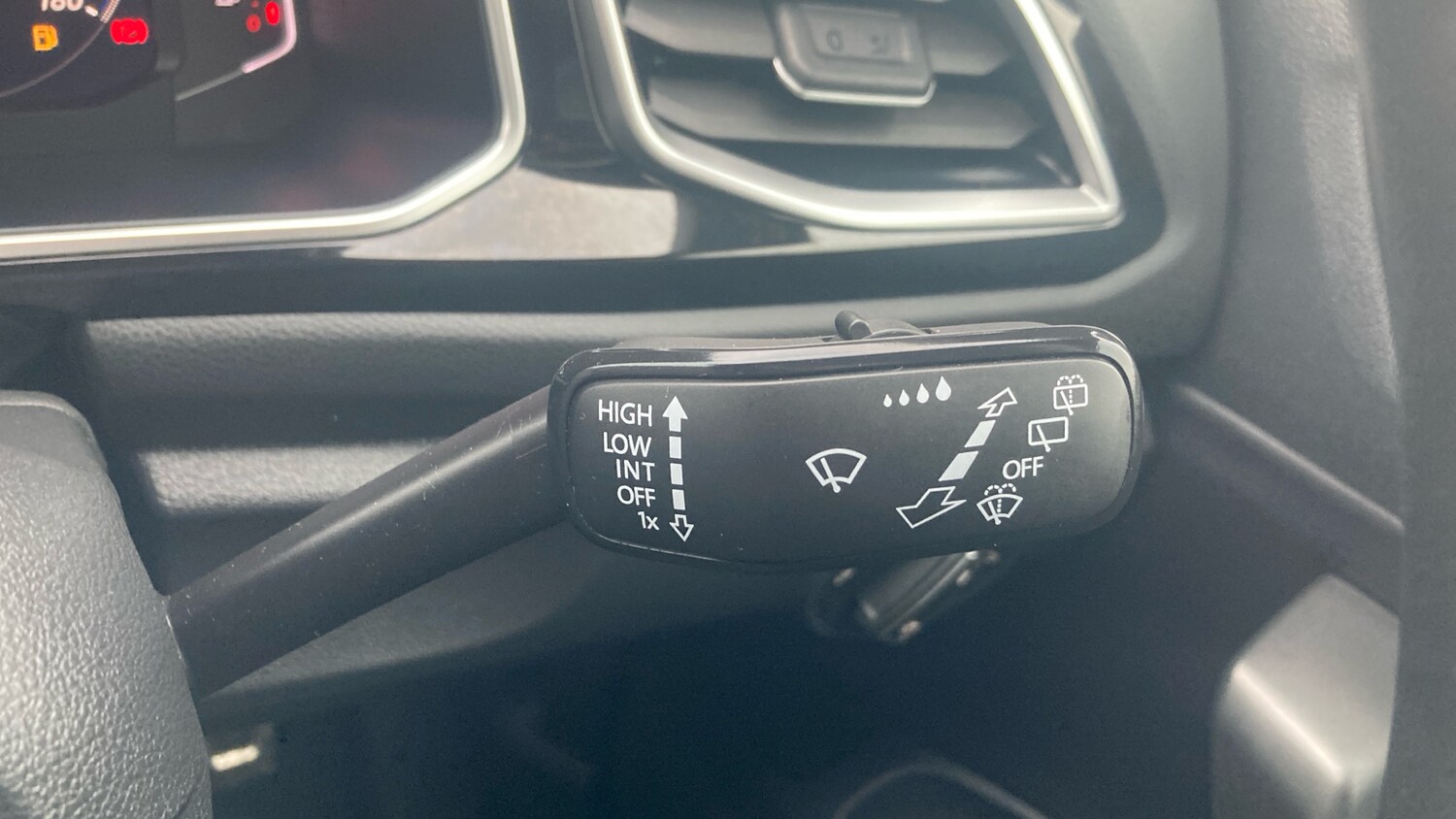 Used Volkswagen T-Roc 2022 for sale - 78144199: Photo 29