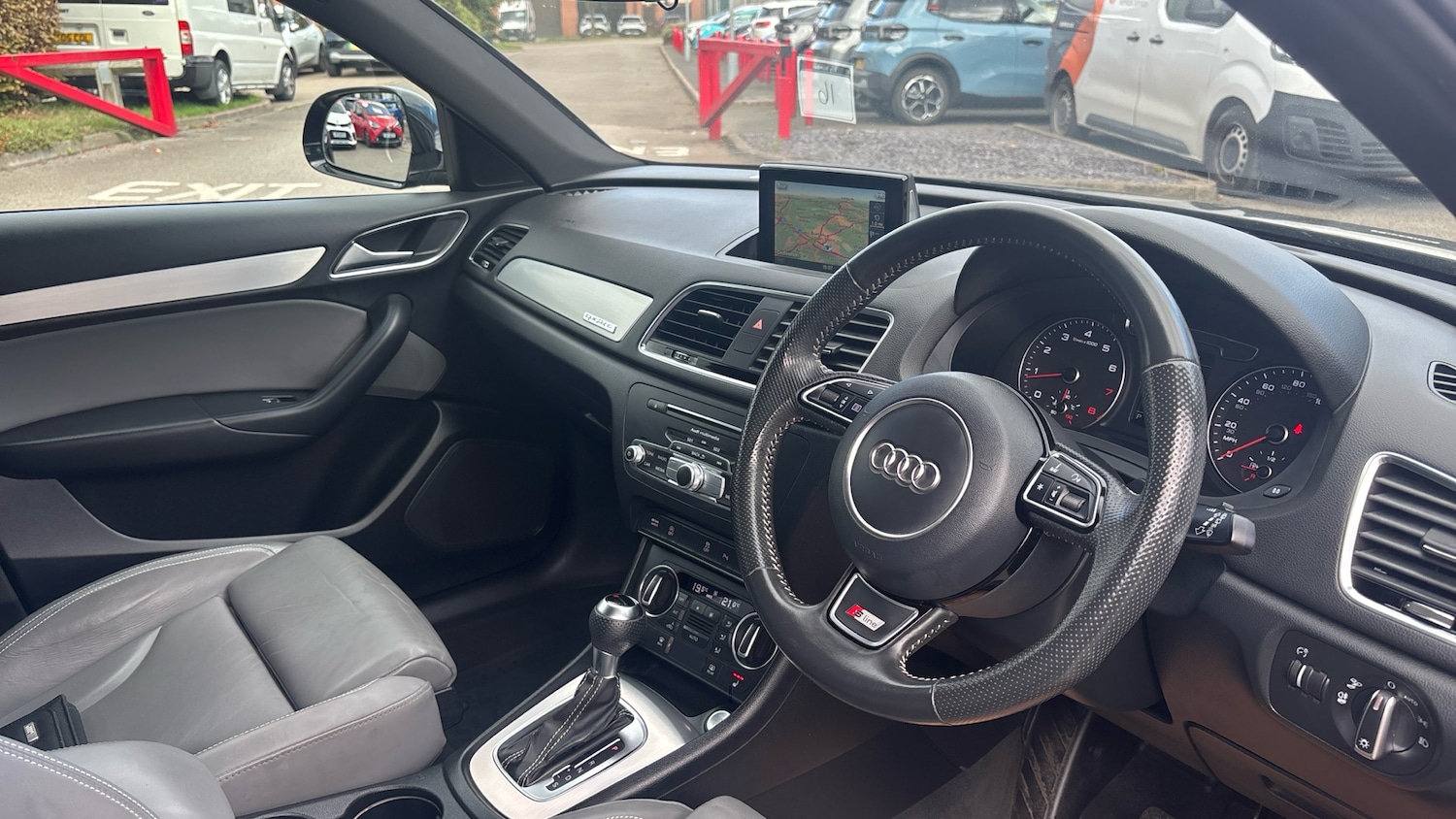 Used Audi Q3 2017 for sale - 76287136: Photo 11