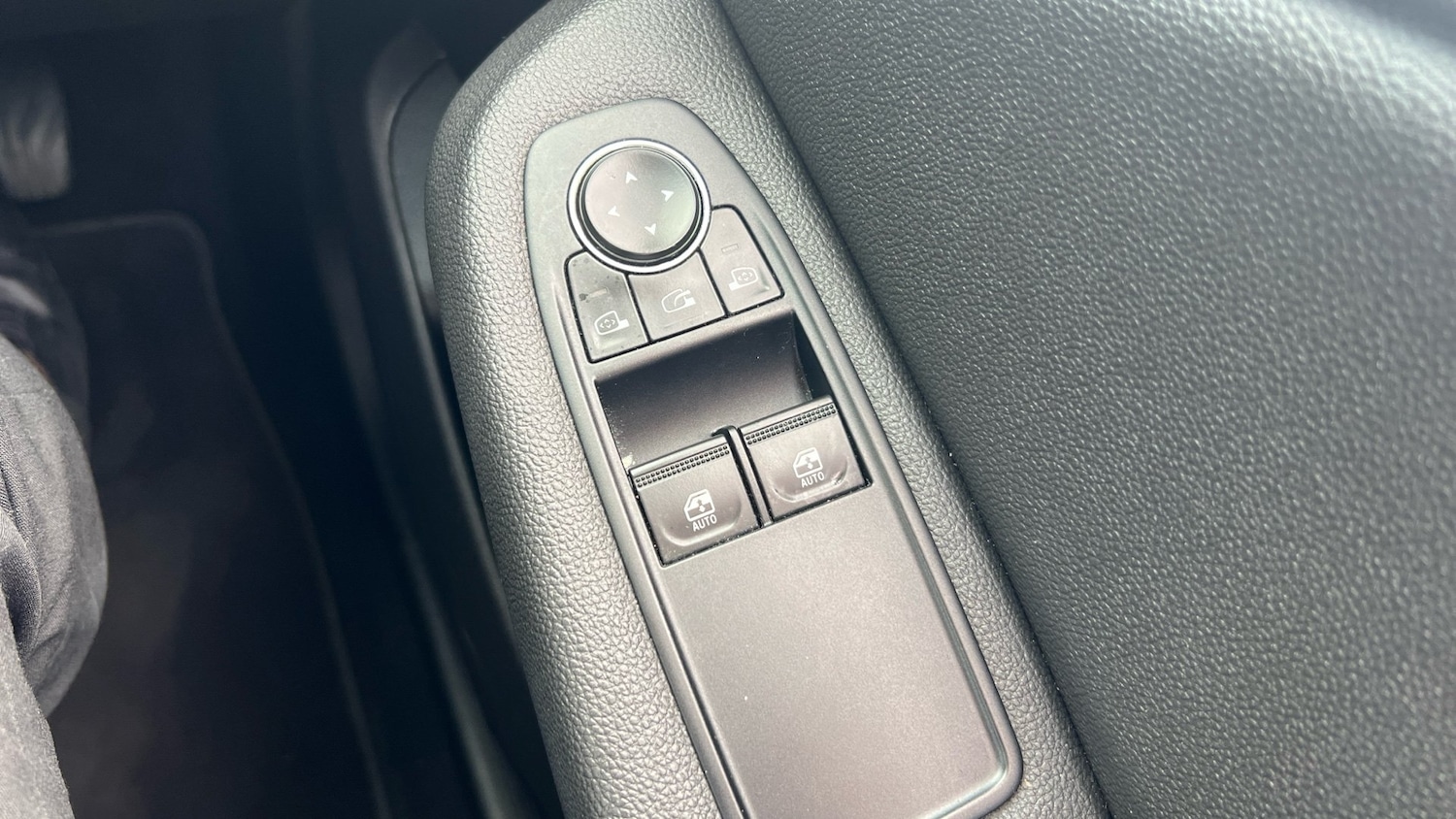 Vehicle 28
