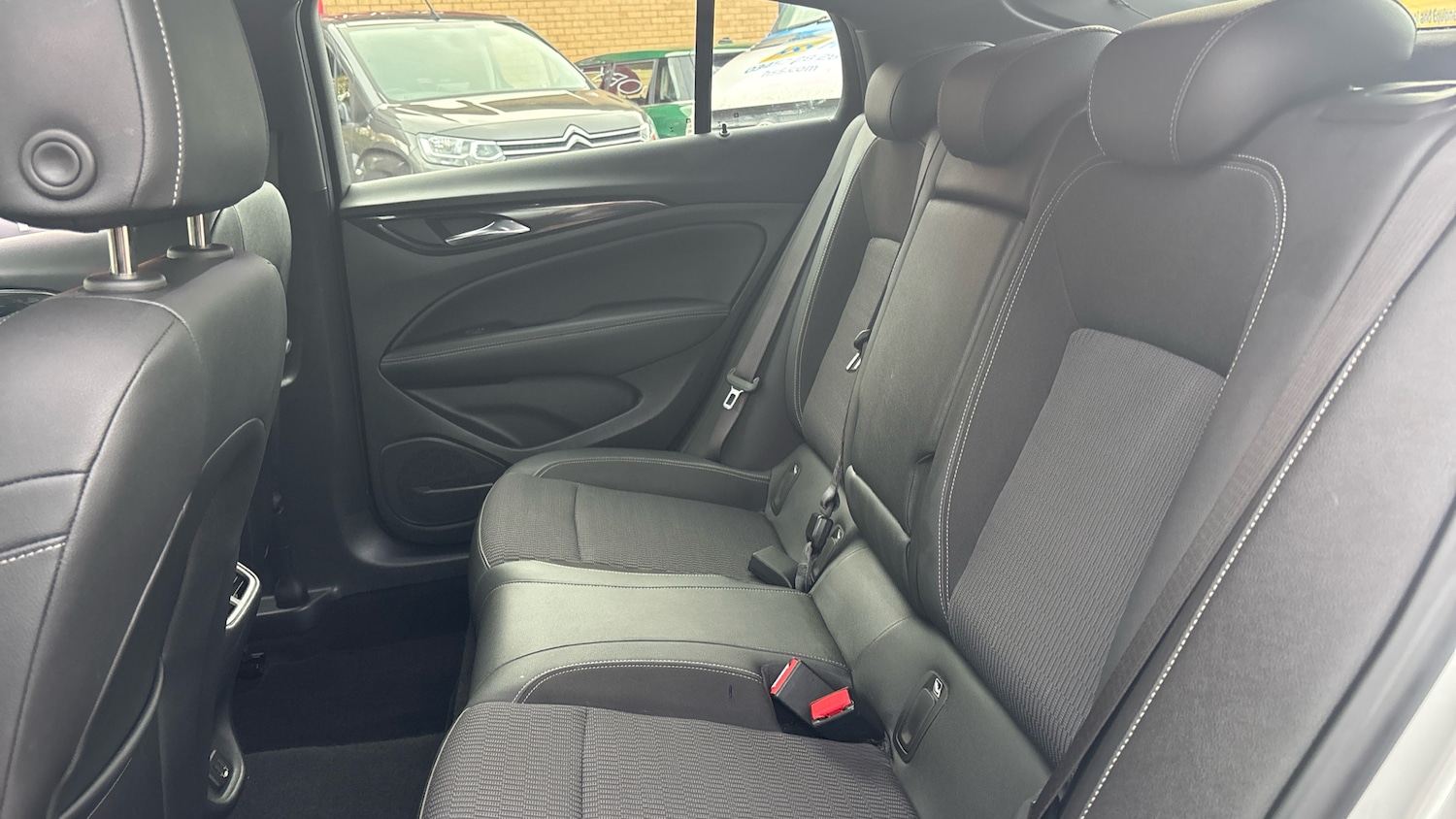 Used Vauxhall Insignia 2019 for sale - 76430720: Photo 16