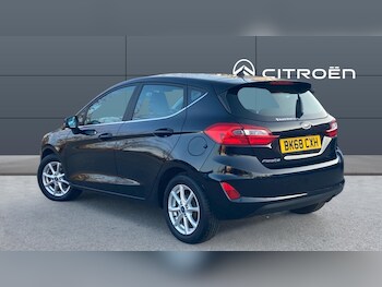 Used Ford Fiesta 2018 for sale - 77759120: Photo