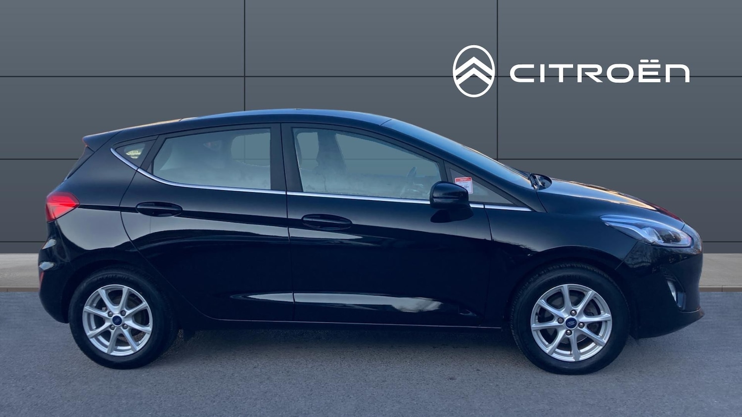 Used Ford Fiesta 2018 for sale - 77759120: Photo 5