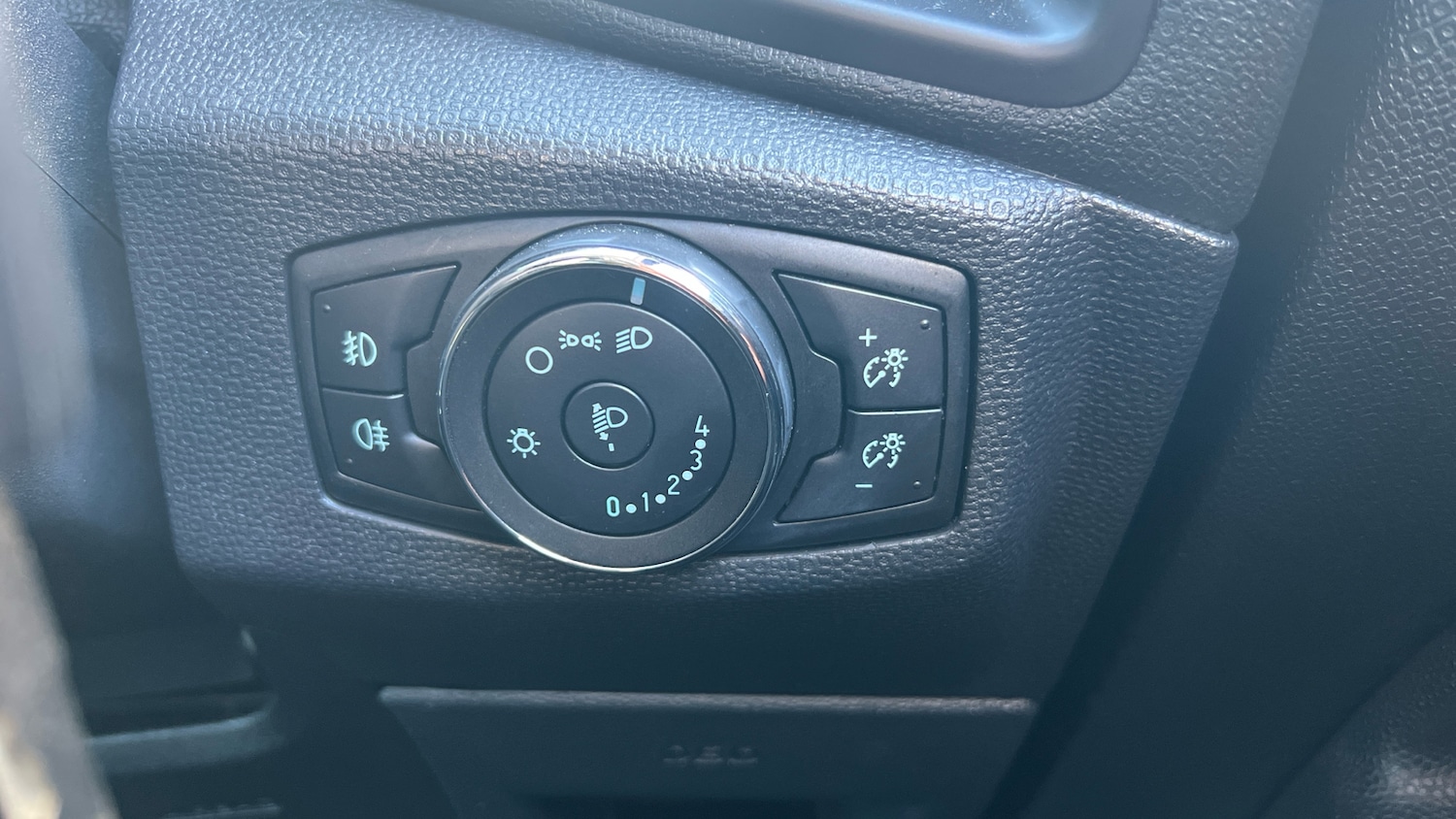 Used Ford Ecosport 2018 for sale - 76663602: Photo 22