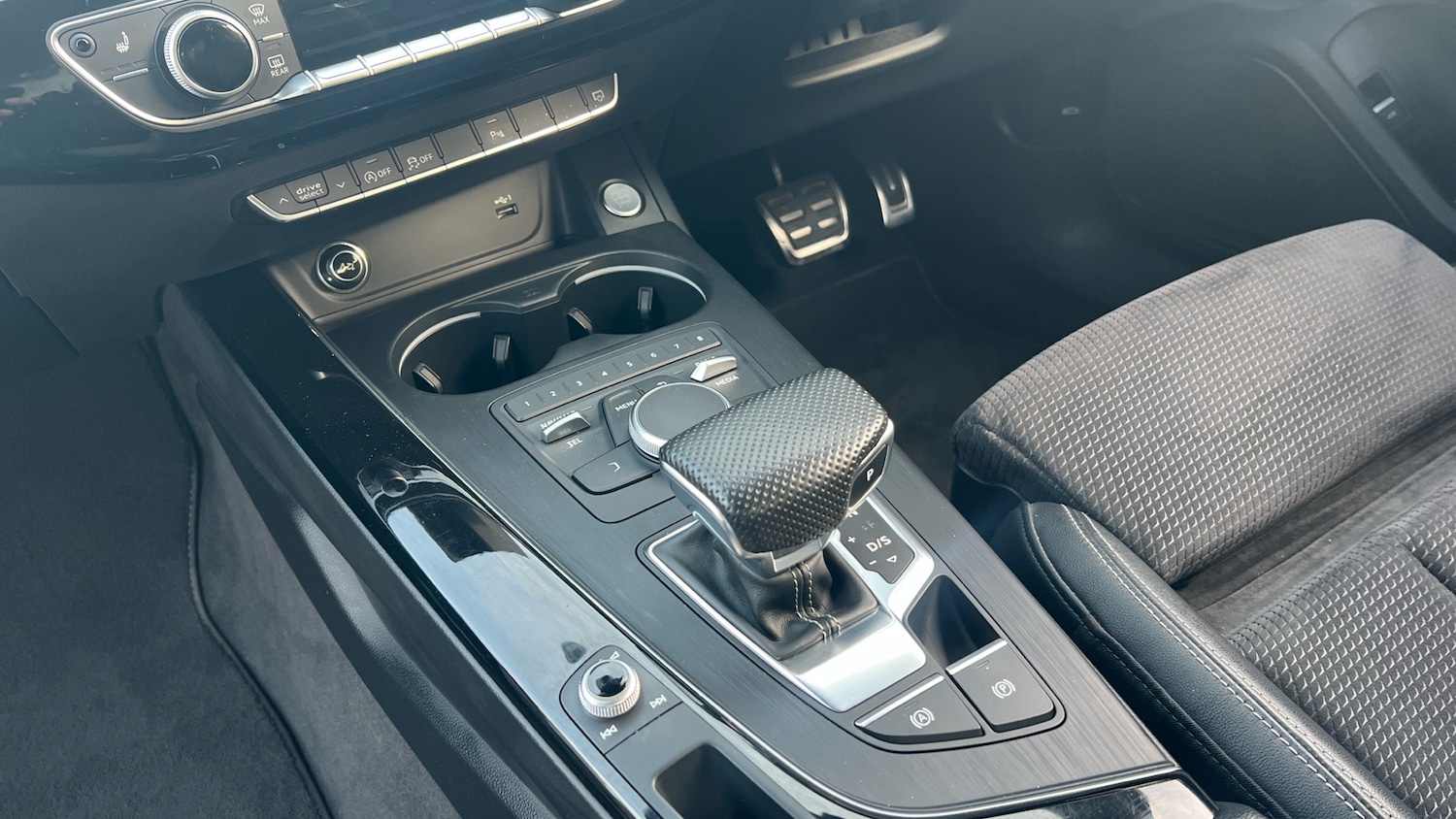 Used Audi A4 2019 for sale - 76764076: Photo 13