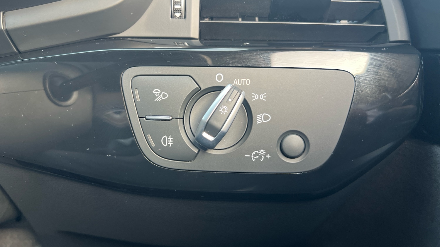 Used Audi A4 2019 for sale - 76764076: Photo 30