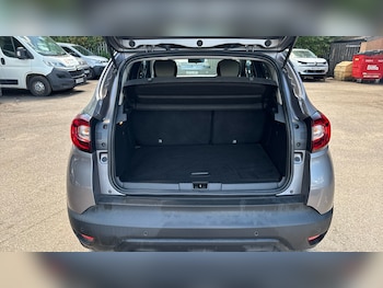 Used Renault Captur 2019 for sale - 78907503: Photo