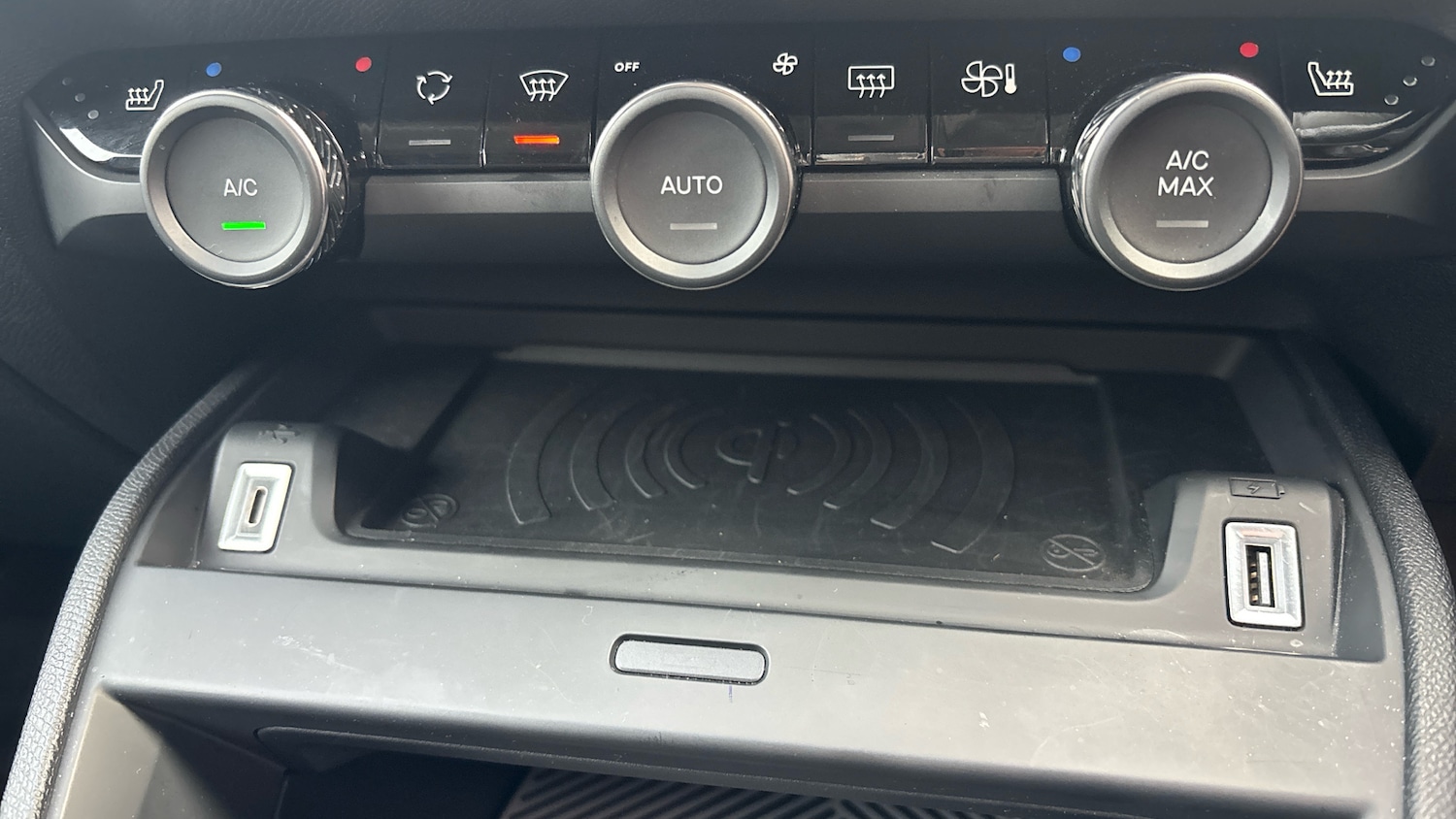 Used Citroen C4 2024 for sale - 76919687: Photo 21