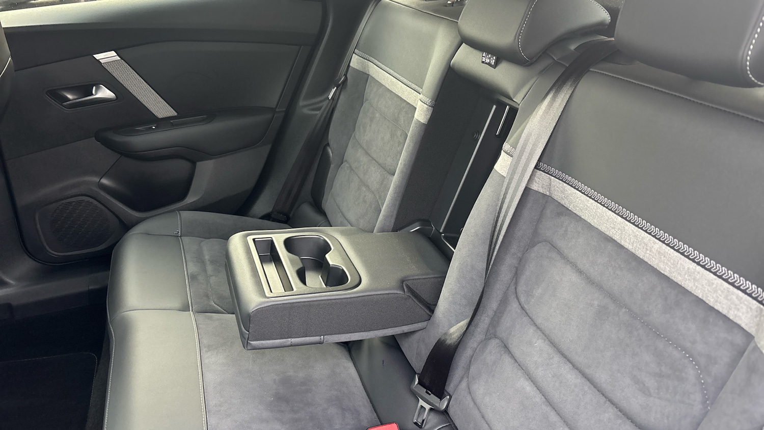 Used Citroen C4 2024 for sale - 76919687: Photo 30