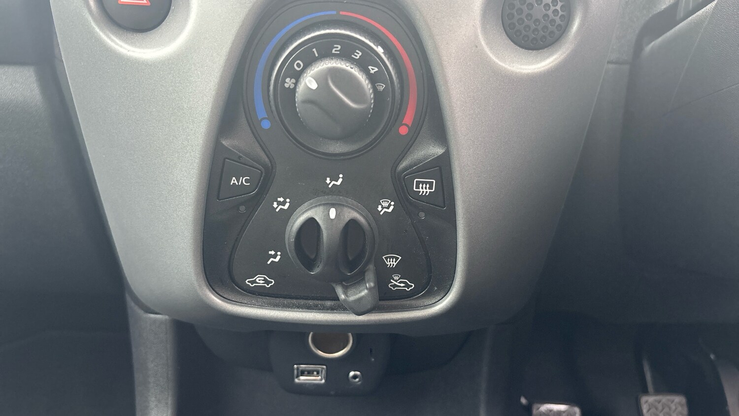 Used Toyota AYGO 2020 for sale - 77962129: Photo 19