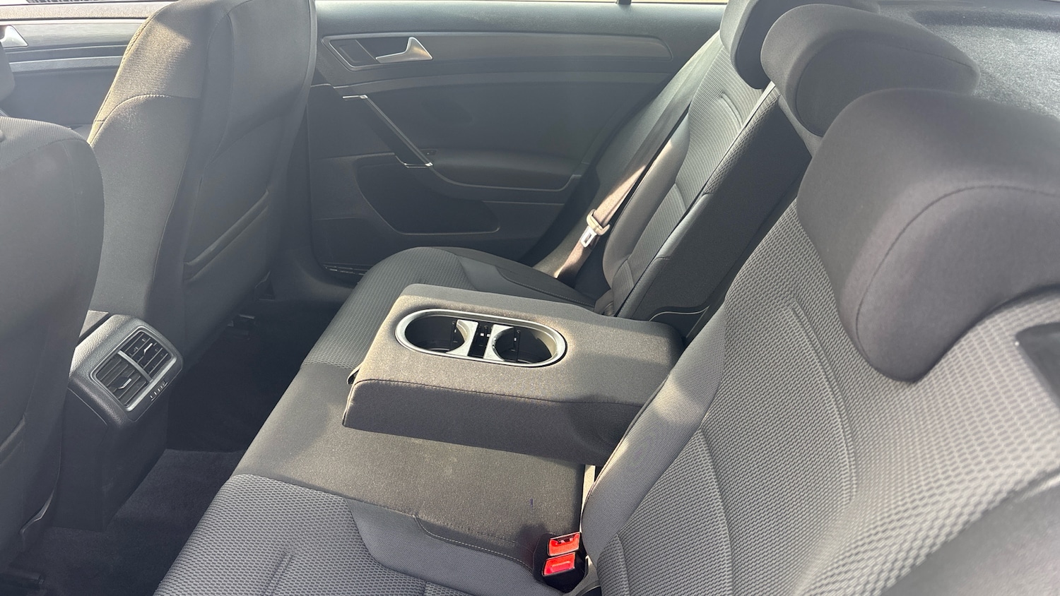 Used Volkswagen Golf 2019 for sale - 76299713: Photo 8