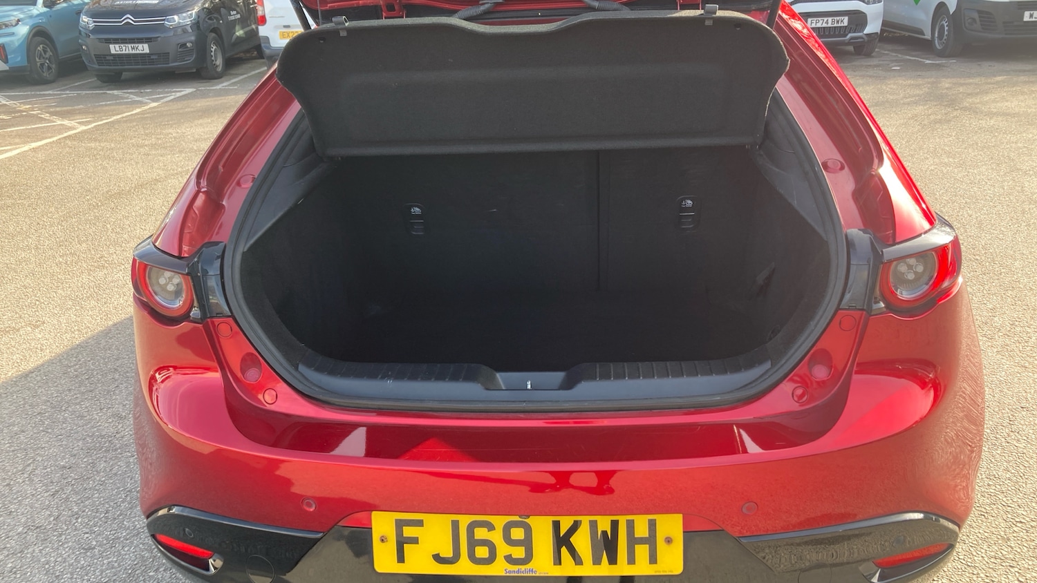 Used Mazda Mazda3 2019 for sale - 77803565: Photo 4