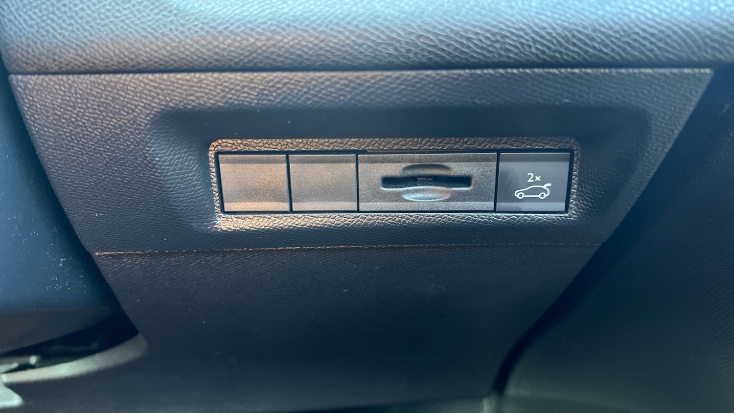 Used Peugeot 408 2024 for sale - 77210901: Photo 32