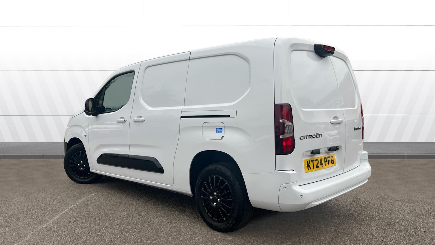 Used Citroen Berlingo 2024 for sale - 76415695: Photo 2