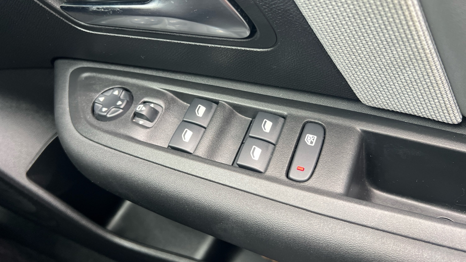 Used Citroen C4 2024 for sale - 77813281: Photo 32