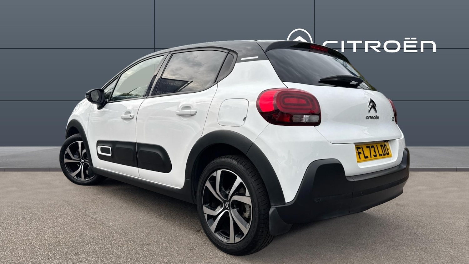 Used Citroen C3 2023 for sale - 76157692: Photo 2