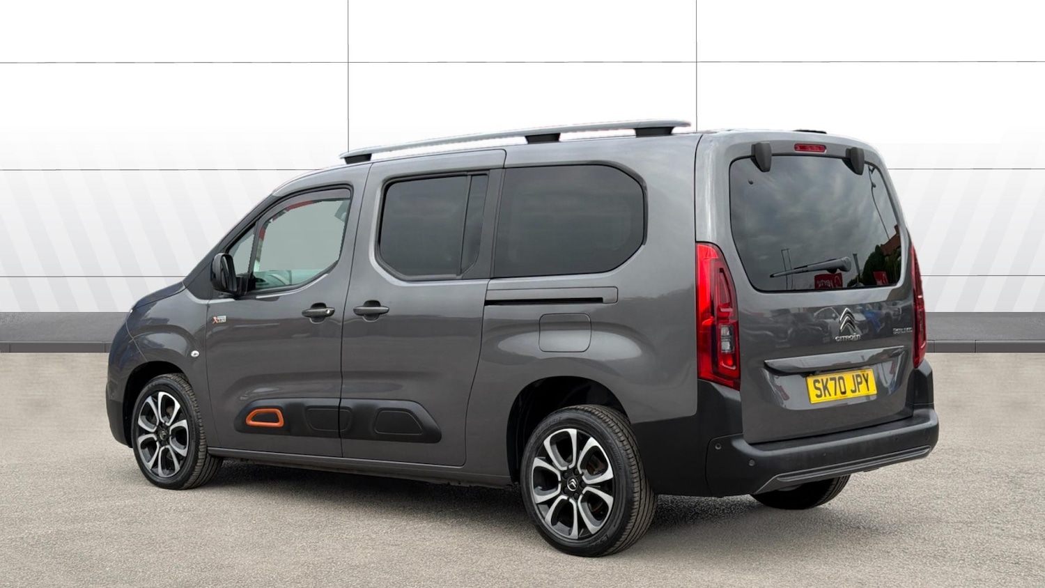 Used Citroen Berlingo 2020 for sale - 76418135: Photo 2