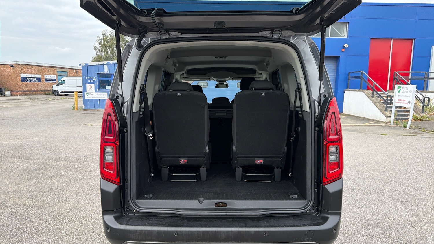 Used Citroen Berlingo 2020 for sale - 76418135: Photo 4