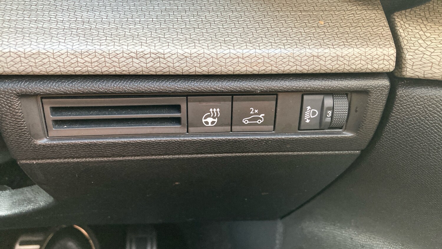 Used Citroen C5 X 2023 for sale - 76807392: Photo 34