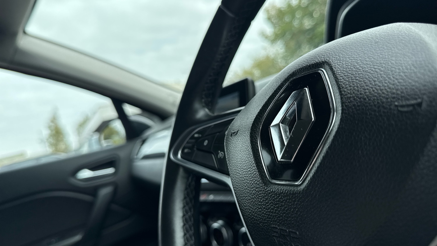 Used Renault Captur 2020 for sale - 76375412: Photo 21