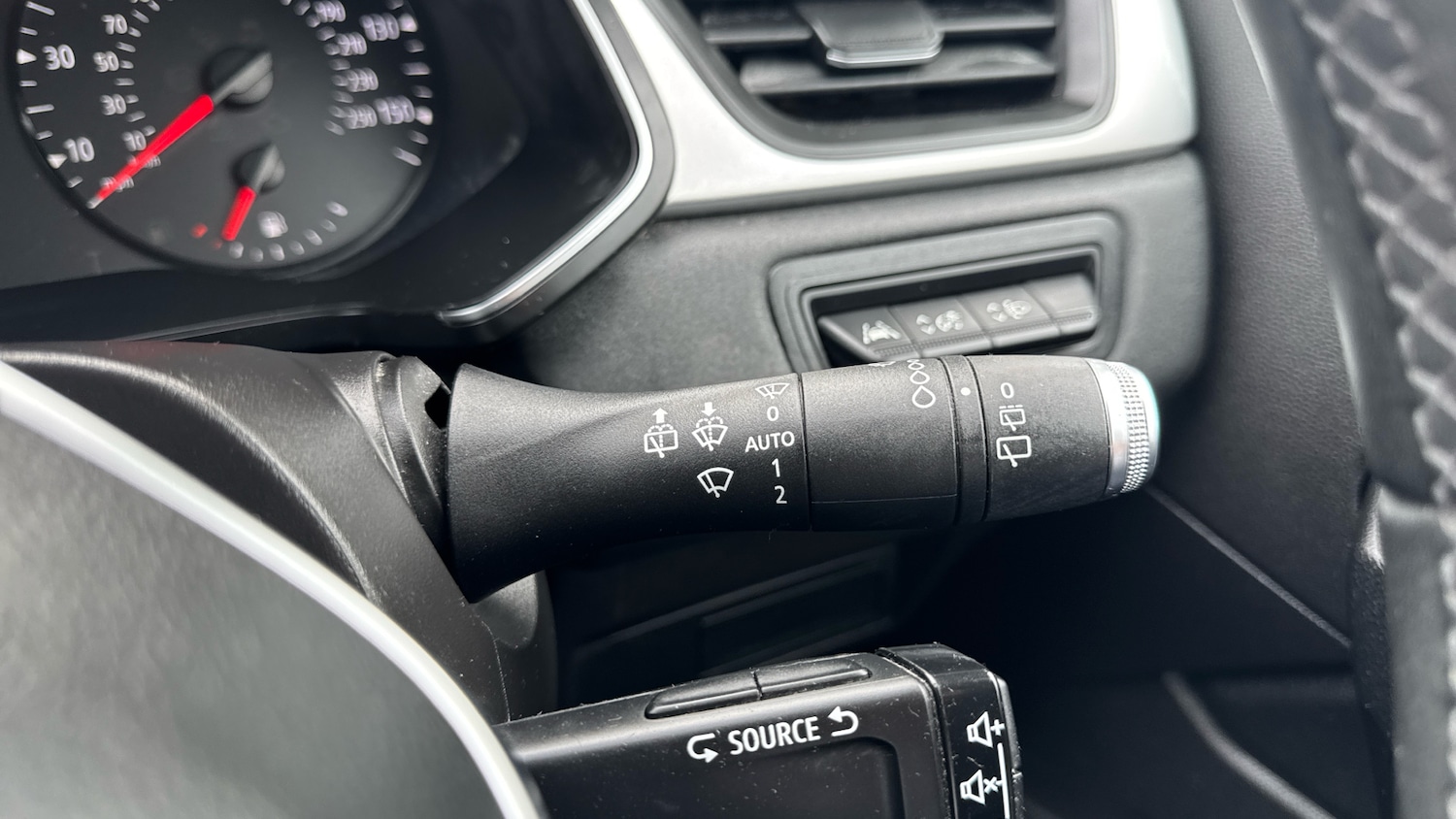 Used Renault Captur 2020 for sale - 76375412: Photo 24