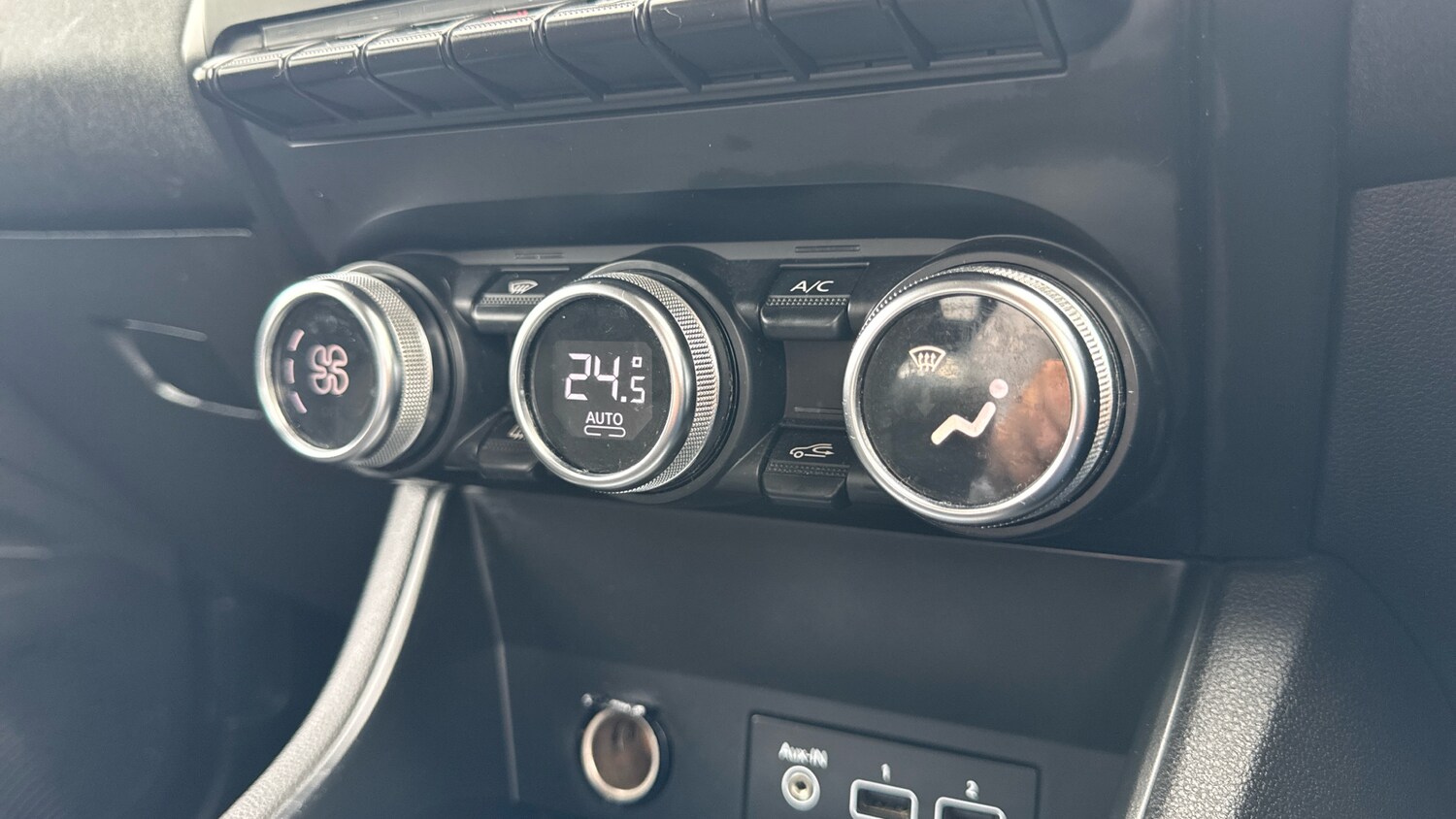 Used Renault Captur 2020 for sale - 76375412: Photo 27