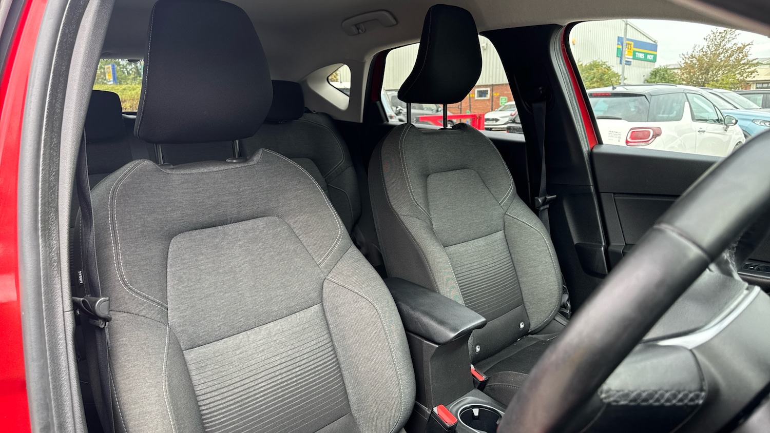 Used Renault Captur 2020 for sale - 76375412: Photo 8