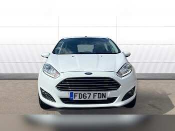 Used Ford Fiesta 2017 for sale - 76082350: Photo