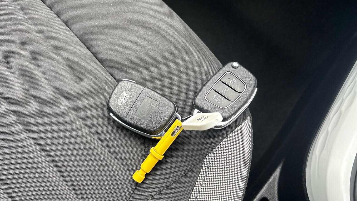 Used Hyundai i10 2022 for sale - 76193051: Photo 20