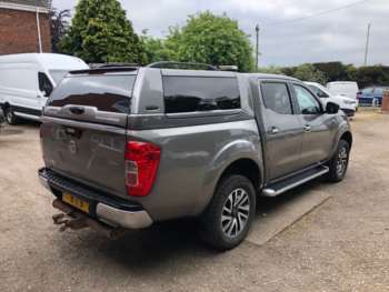 Used Nissan Navara 2016 for sale - 74656636: Photo