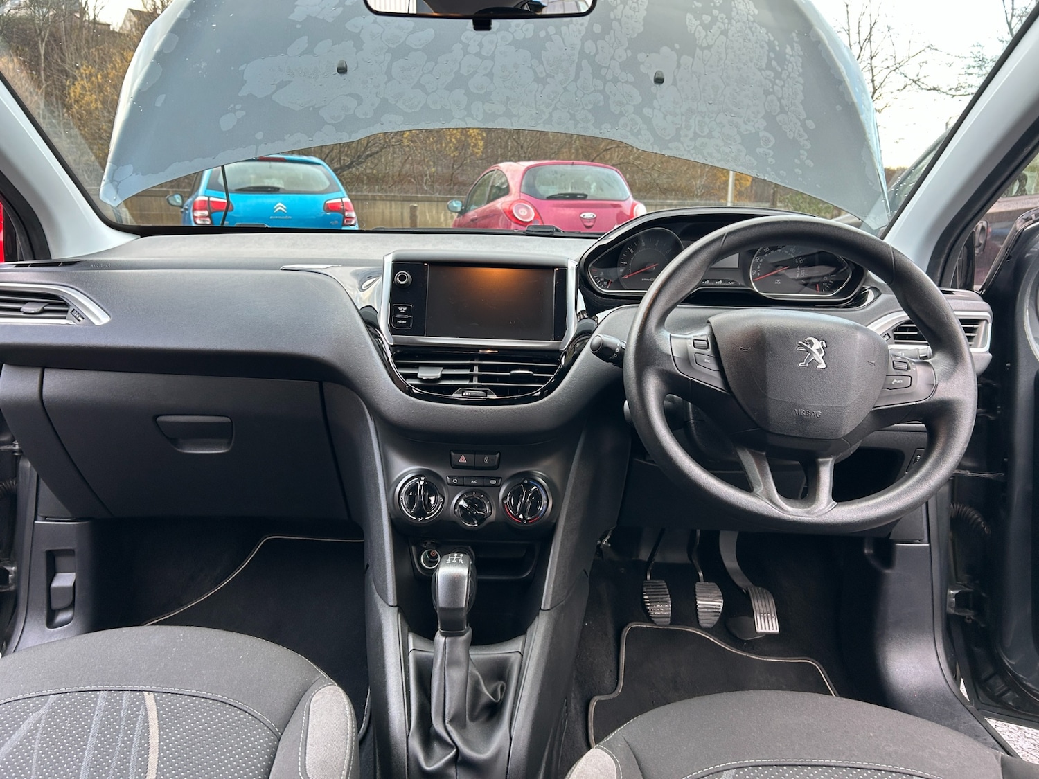 Used Peugeot 208 2014 for sale - 76777743: Photo 8