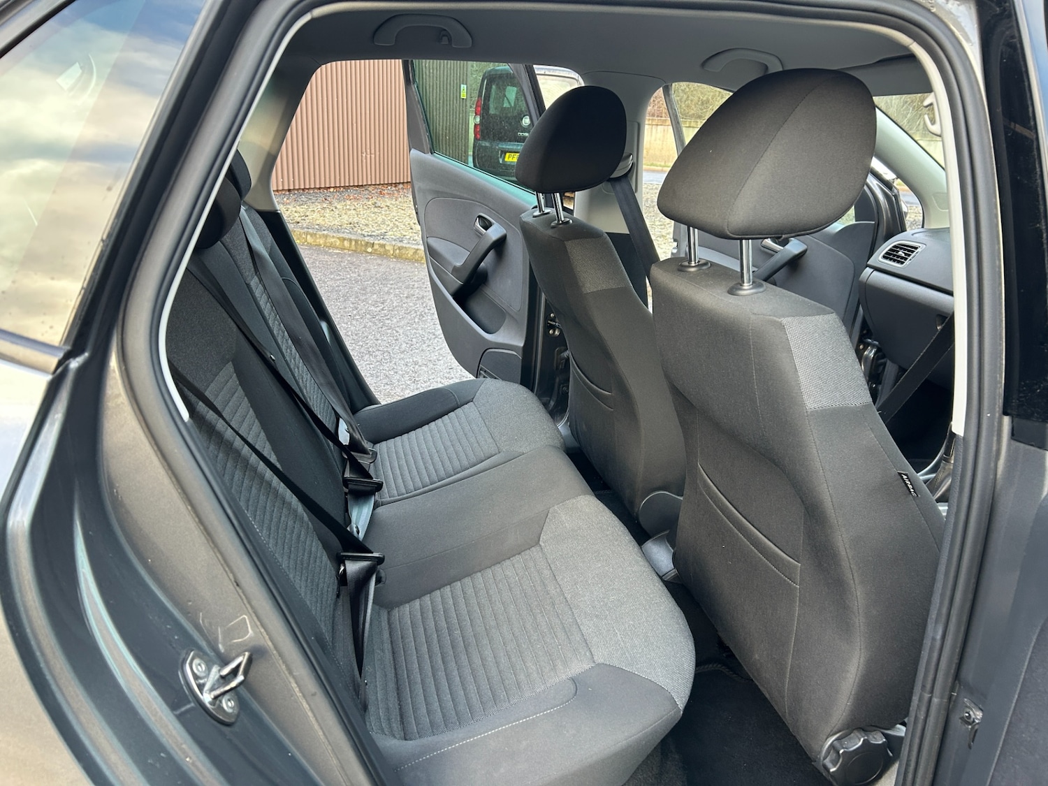 Used Volkswagen Polo 2011 for sale - 77104102: Photo 11