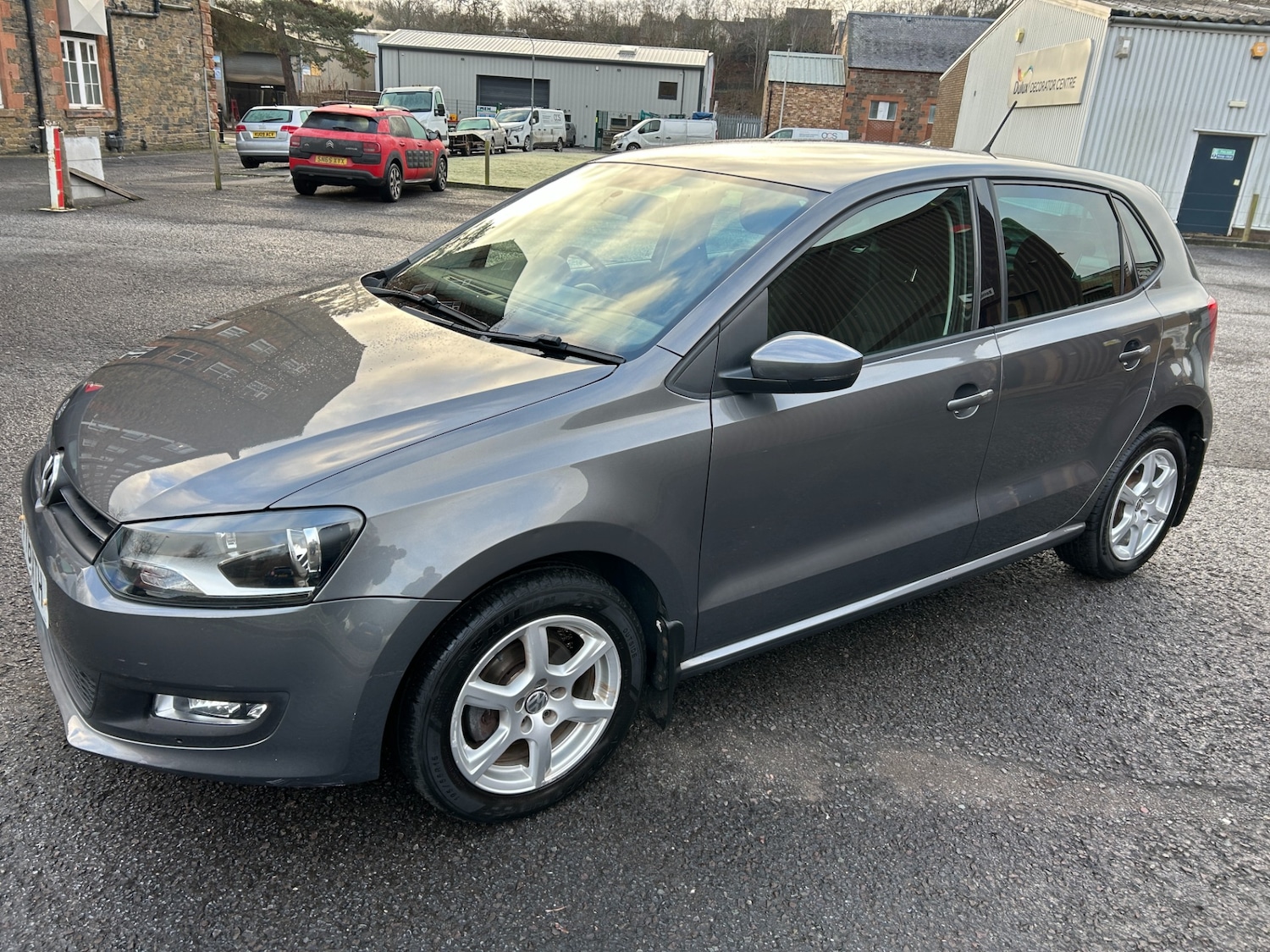 Used Volkswagen Polo 2011 for sale - 77104102: Photo 3