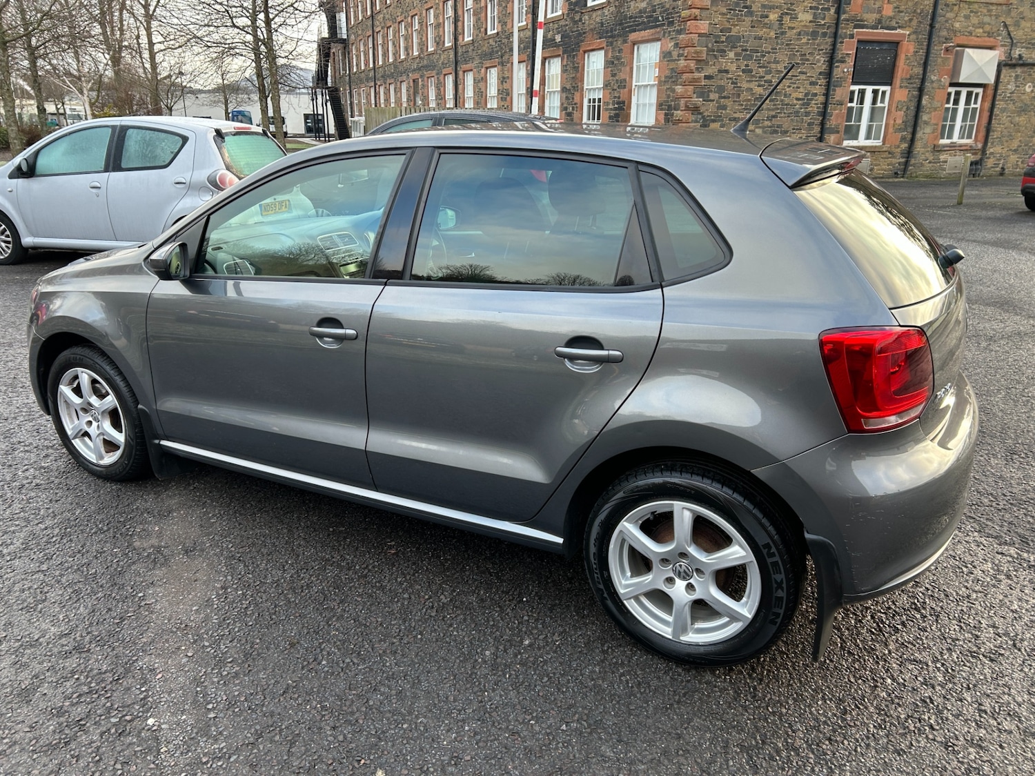 Used Volkswagen Polo 2011 for sale - 77104102: Photo 4