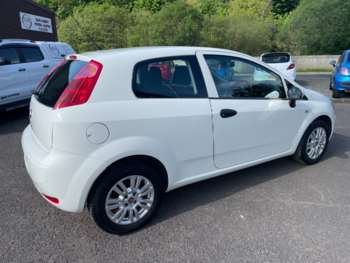 Used Fiat Punto 2015 for sale - 70995169: Photo