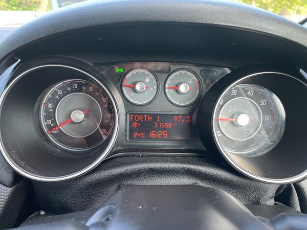 Used Fiat Punto 2015 for sale - 70995169: Photo 8
