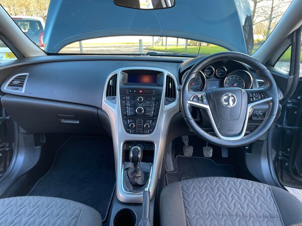 Used Vauxhall Astra 2013 for sale - 66134837: Photo 7