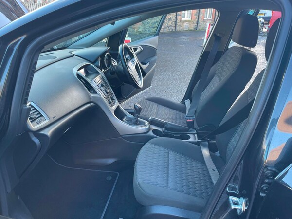 Used Vauxhall Astra 2013 for sale - 66134837: Photo 9