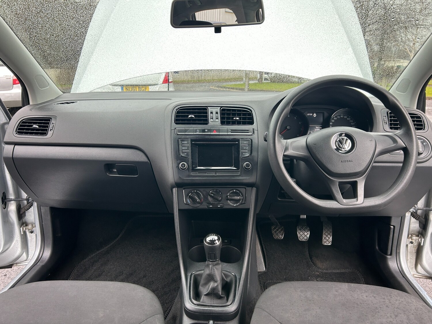 Used Volkswagen Polo 2015 for sale - 77367363: Photo 8