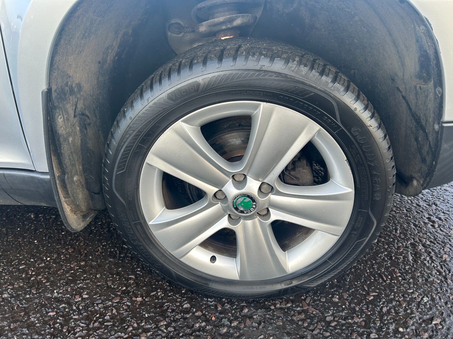 Used Skoda Yeti 2013 for sale - 77303843: Photo 16