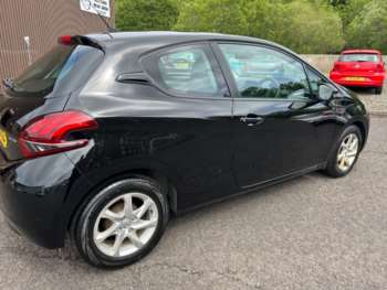 Used Peugeot 208 2016 for sale - 74769876: Photo