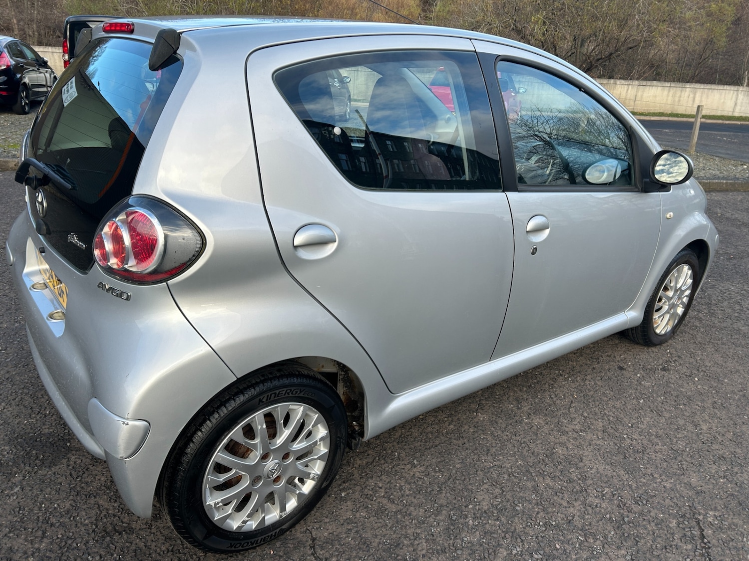 Used Toyota AYGO 2009 for sale - 76588226: Photo 2