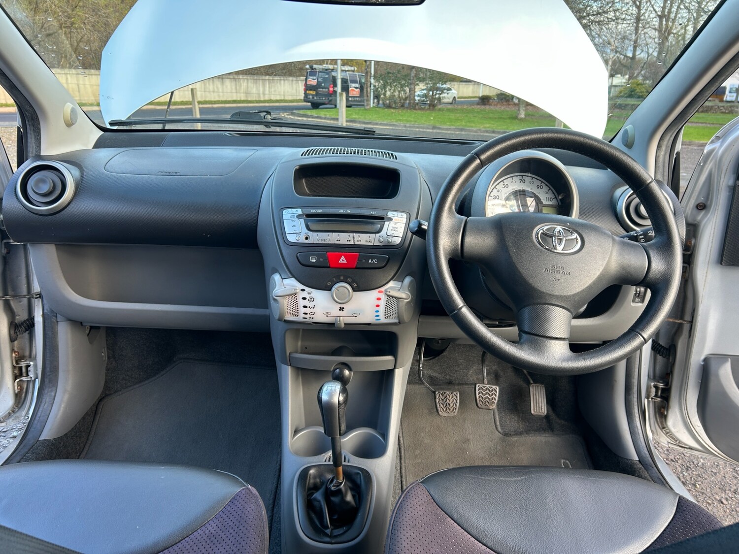 Used Toyota AYGO 2009 for sale - 76588226: Photo 8