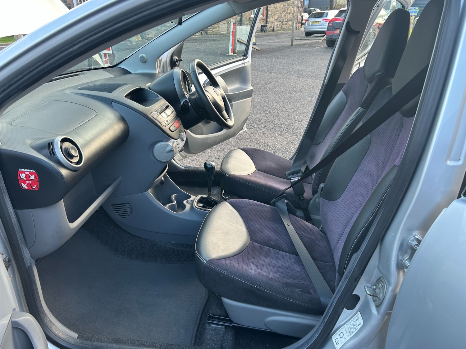 Used Toyota AYGO 2009 for sale - 76588226: Photo 9