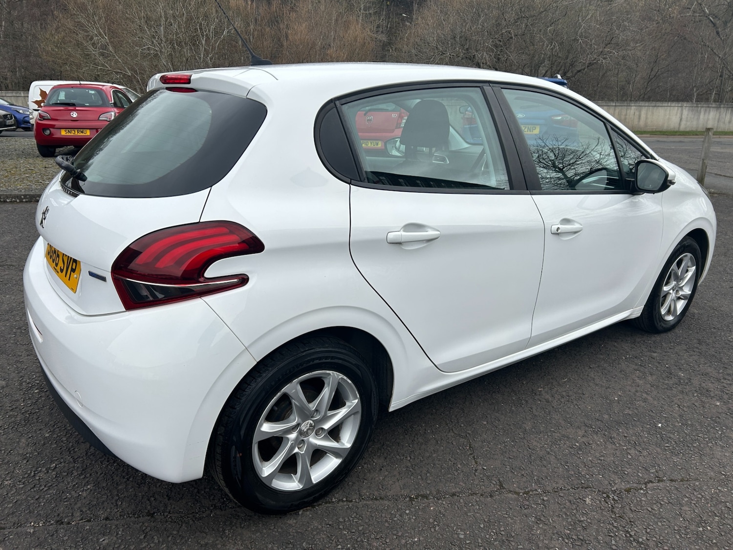 Used Peugeot 208 2016 for sale - 77793065: Photo 2